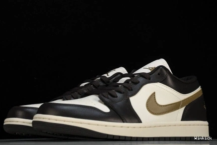 DC0774-200 1 Jordan  Low 0727